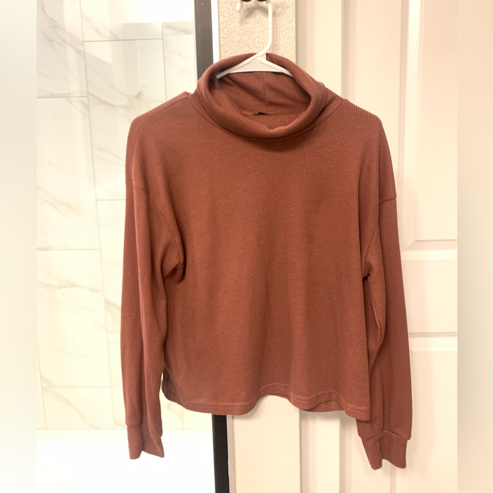 Mauve Pink Cropped turtle neck sweater